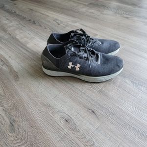Under Armour Sneakers